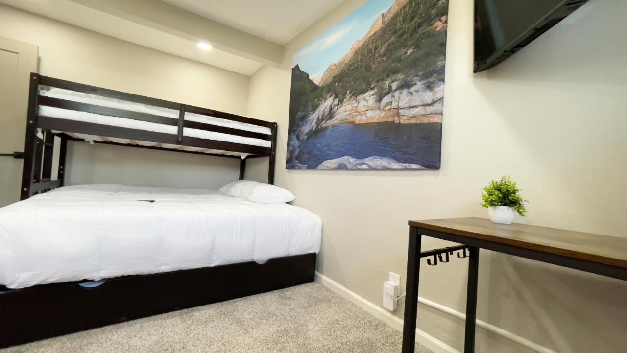 Private Home - Heated Pool, Billiards, Darts, Foosball, Fireplace, 5 Smart Tvs, Bbq, Cotton Bedding - The Saguaro Sanctuary, Pool Heat Optional Tucson Buitenkant foto